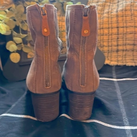 🌟ROCKPORT Ankle Bootie Natashya, Sz. 9.5  Grayish-Brown, Comfy & Cute 🤠 - Picture 3 of 12